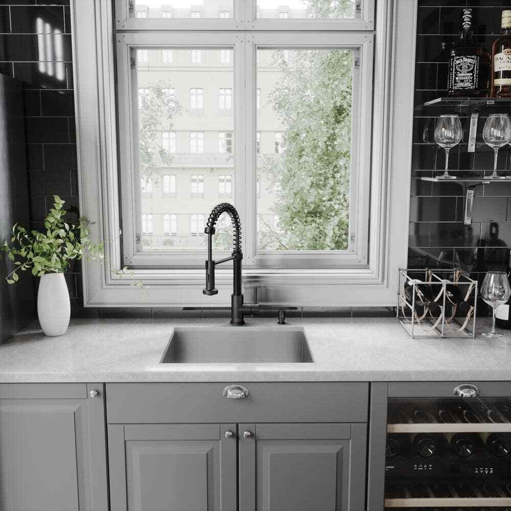 VIGO Edison Single Handle Pull-Down Sprayer Kitchen Faucet Set in Matte Black