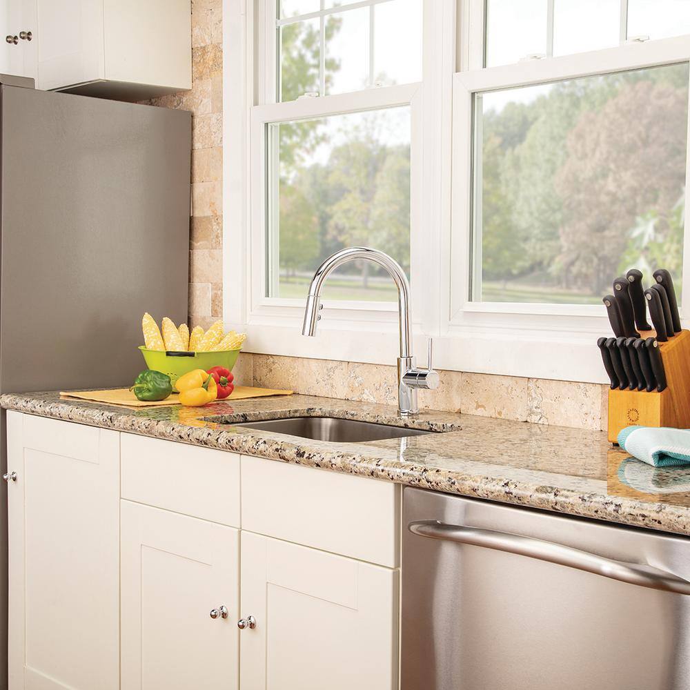 Speakman Neo Single-Handle Pull-Down Sprayer Kitchen Faucet in Brushed Brass