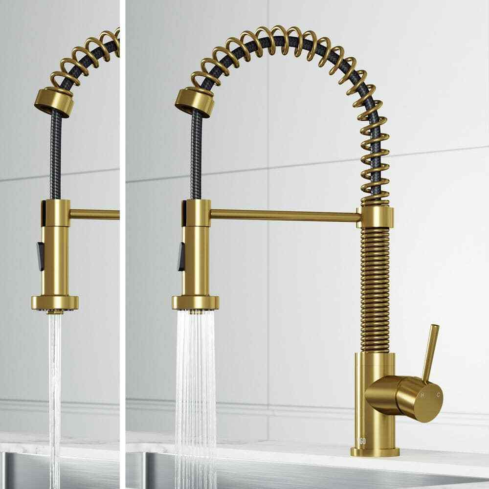 VIGO Edison Single Handle Pull-Down Sprayer Kitchen Faucet in Matte Brushed Gold