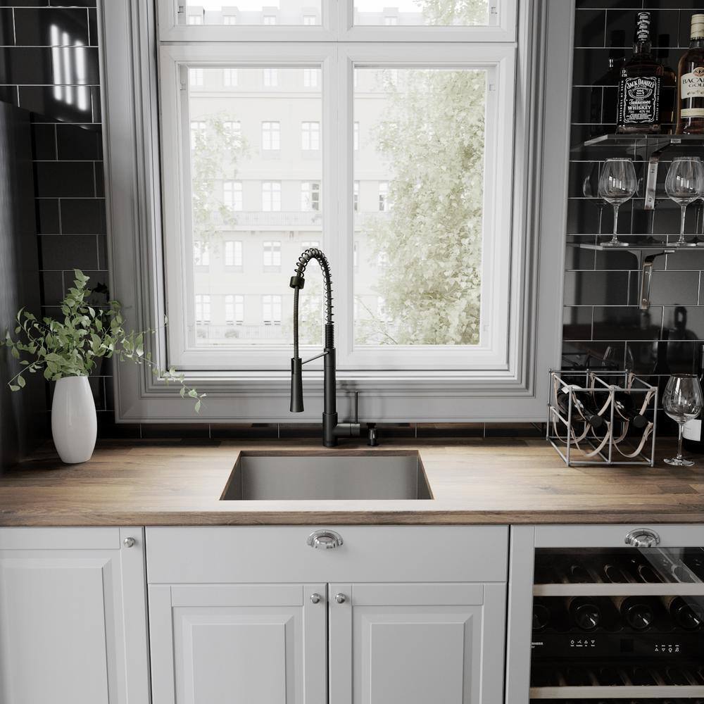 VIGO Laurelton Single Handle Pull-Down Sprayer Kitchen Faucet in Matte Black