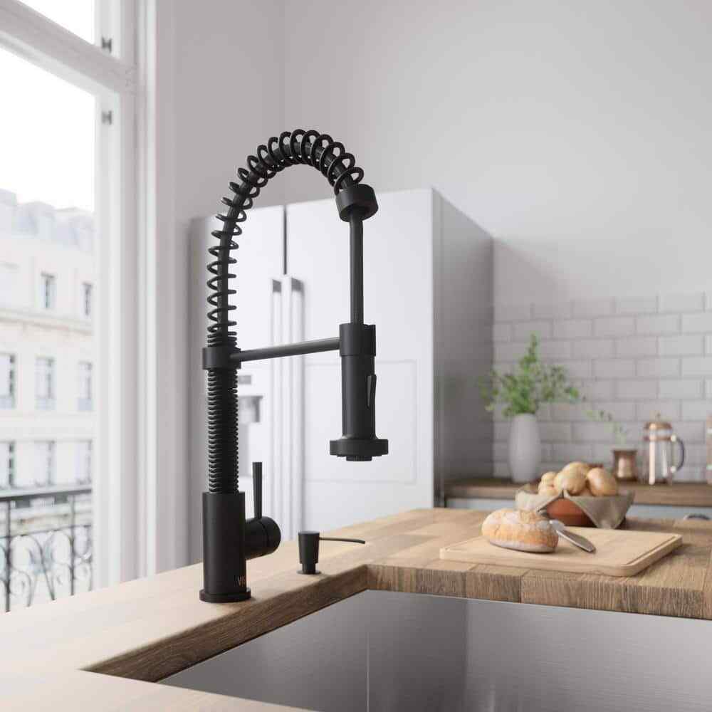 VIGO Edison Single Handle Pull-Down Sprayer Kitchen Faucet Set in Matte Black