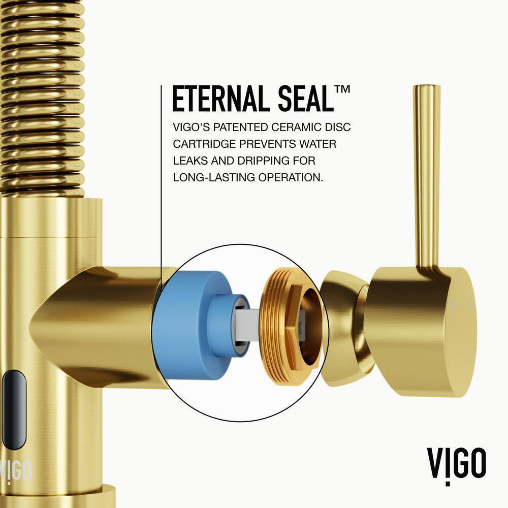 VIGO Edison Single Handle Pull-Down Sprayer Kitchen Faucet w/ Touchless Sensor
