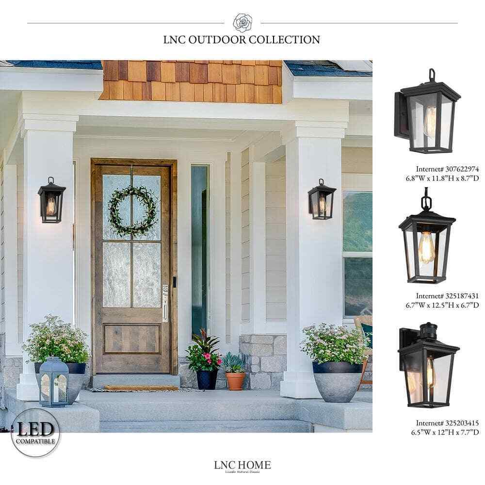 LNC 1-Light Outdoor Lantern Sconce Wall Light w/ Clear Glass for Patio or Porch