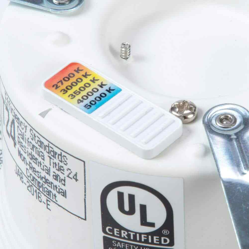 HALO RL4 Series 4-inch recessed LED retrofit module, Integrated LED Matte white