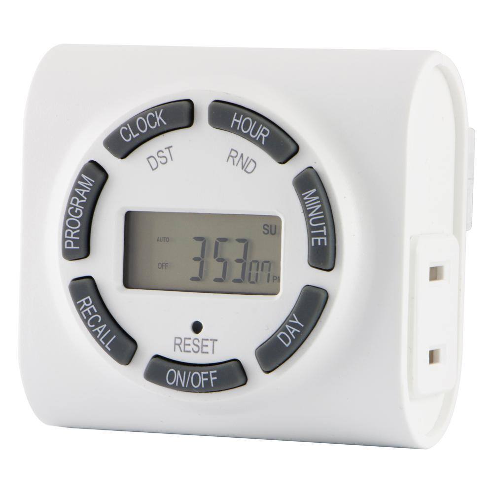 Defiant 15 Amp 7-Day Indoor Plug-In Digital Polarized Timer White
