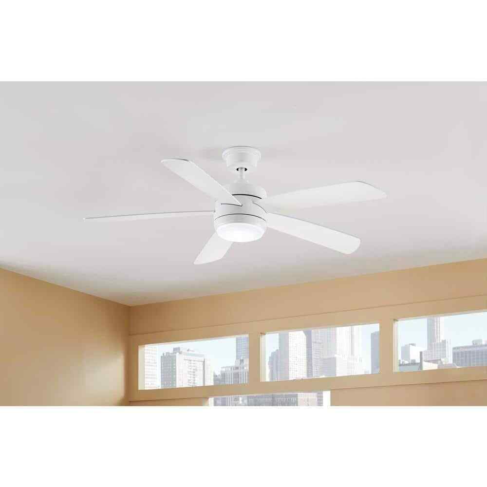 Hampton Bay Averly 52 in. LED Matte White Ceiling Fan w/ Light + Remote Control