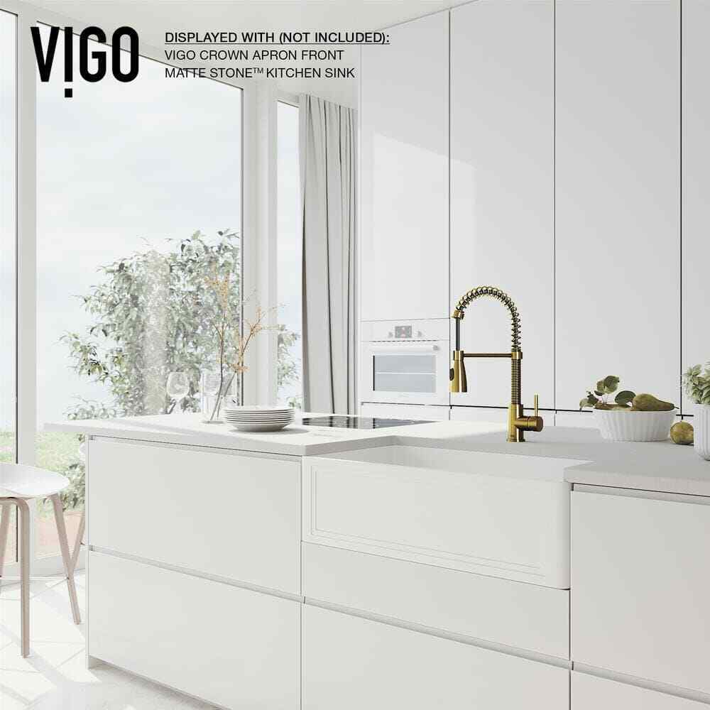 VIGO Brant Single Handle Pull-Down Sprayer Kitchen Faucet in Matte Brushed Gold