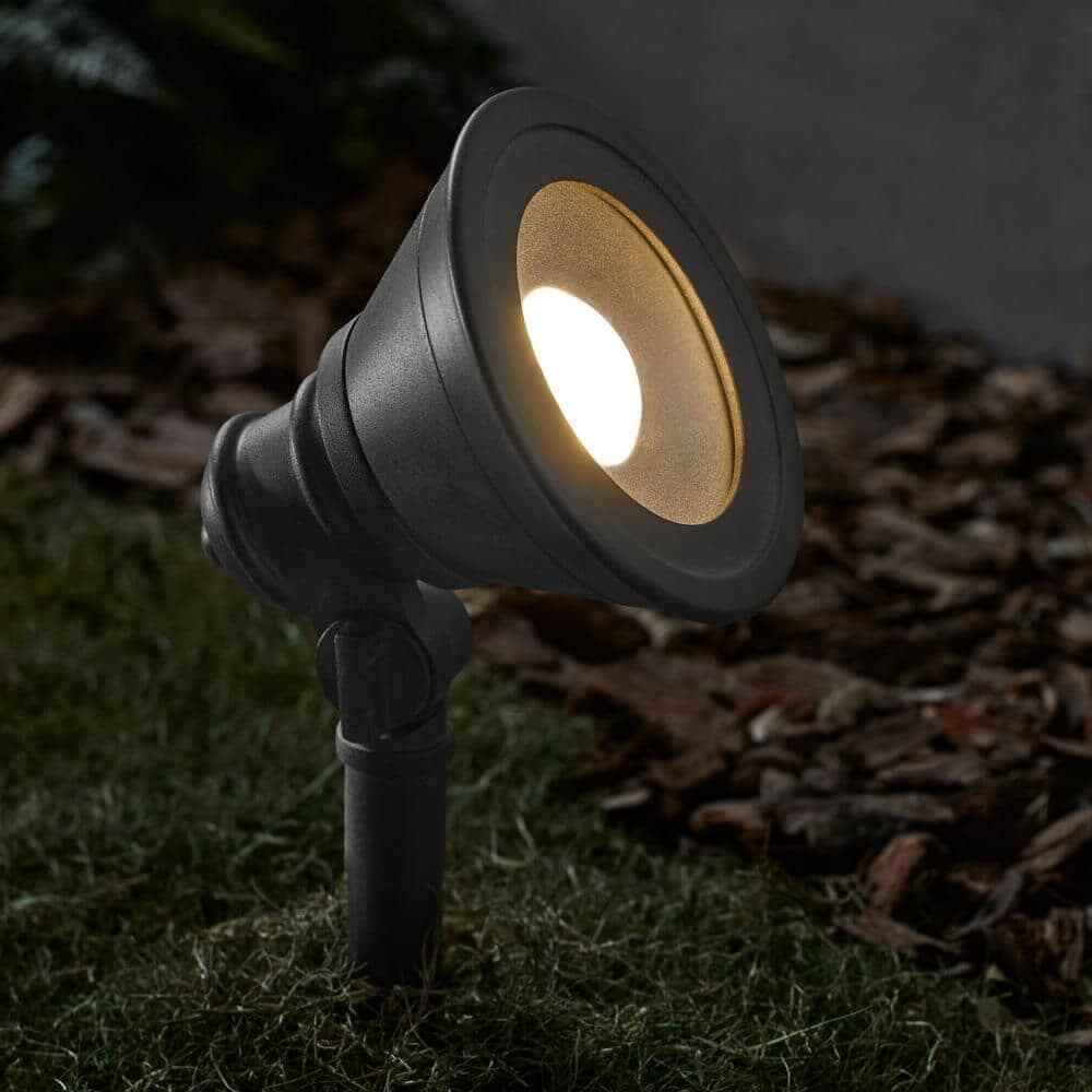 Hampton Bay Cann River Silver Low Voltage Hardwired Landscape Flood Light
