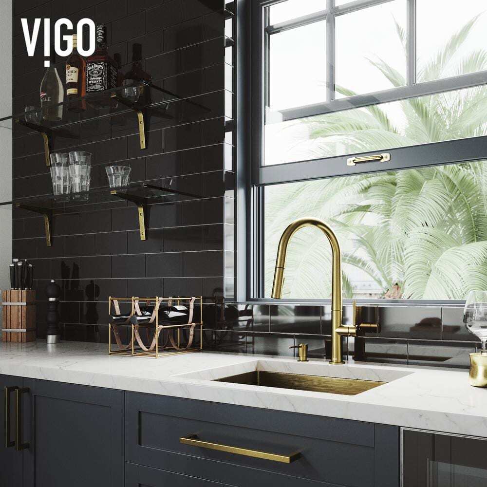 VIGO Greenwich Pull-Down Sprayer Kitchen Faucet w/ Soap Dispenser Brushed Gold