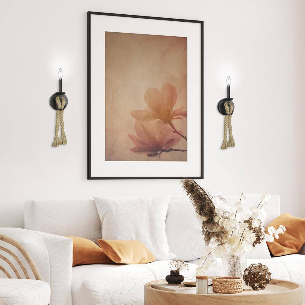 Golden Lighting Marissa 1 Light Wall Sconce with decorative nautical rope.
