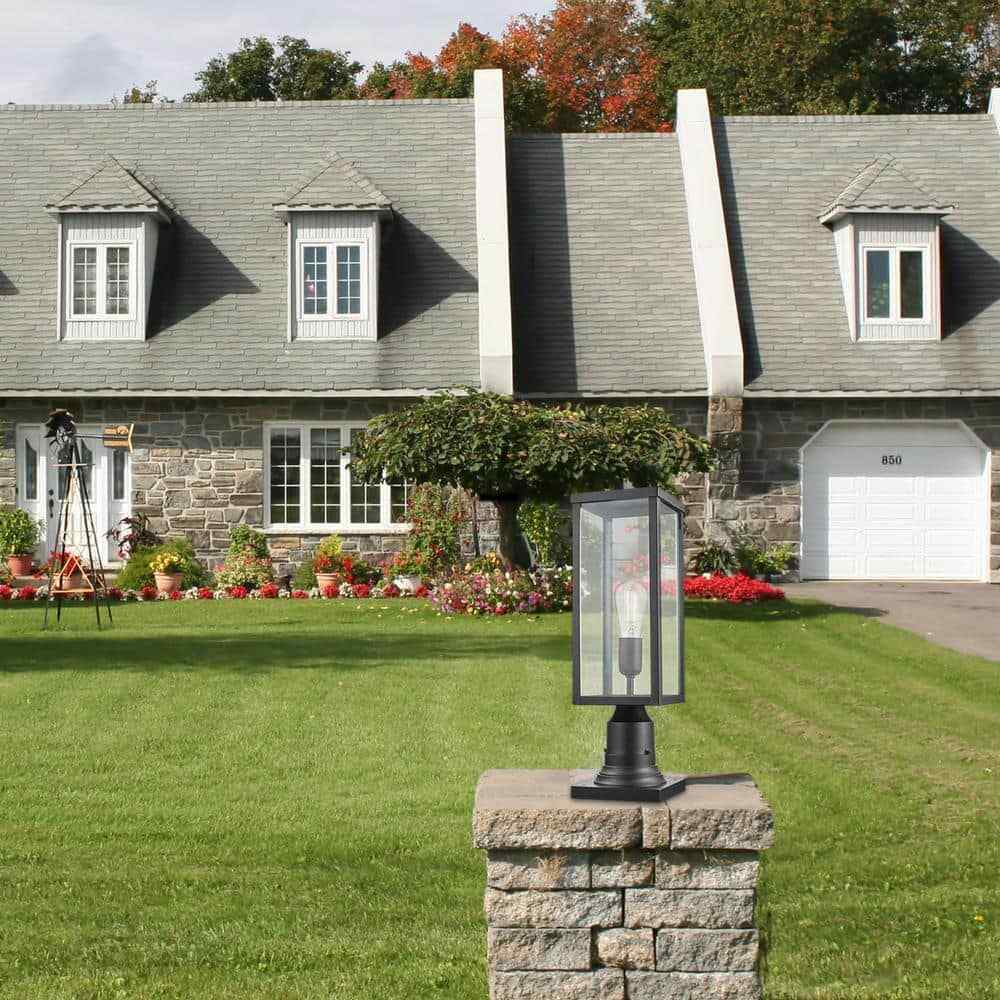 Globe Electric Bowery 1-Light Matte Black Outdoor Lamp Post Light Fixturee