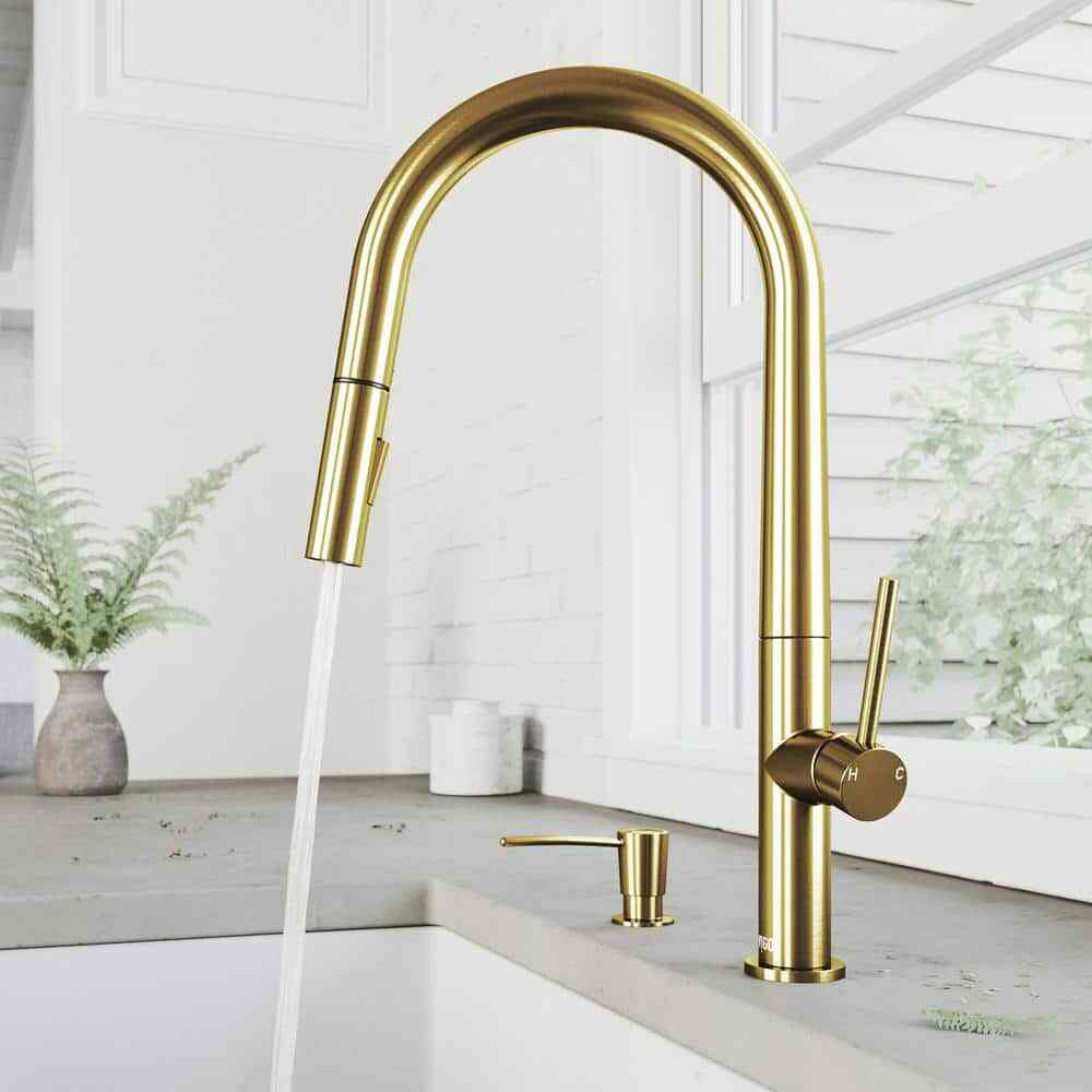 VIGO Greenwich Pull-Down Sprayer Kitchen Faucet w/ Soap Dispenser Brushed Gold
