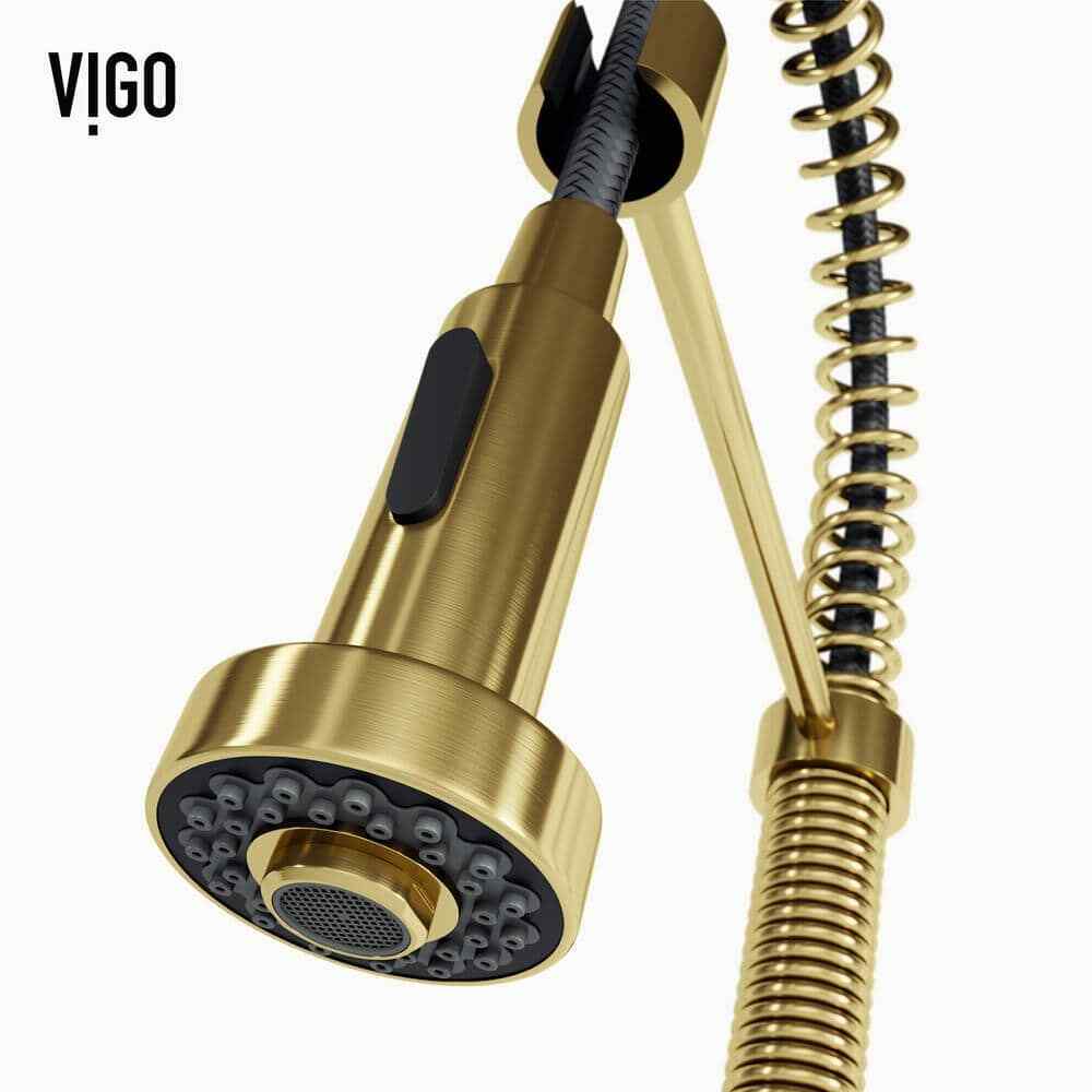 VIGO Edison Single Handle Pull-Down Sprayer Kitchen Faucet in Matte Brushed Gold