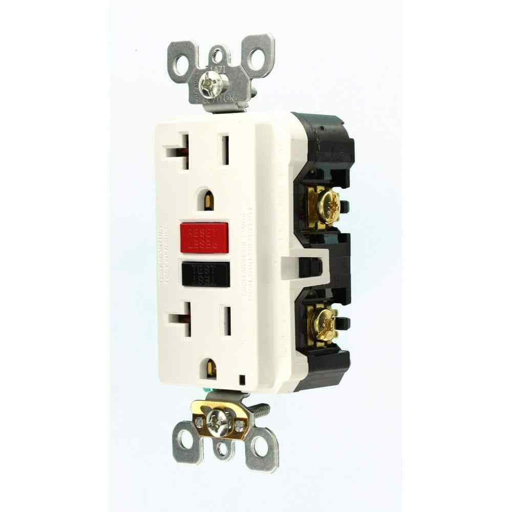 Leviton 20 Amp Self-Test SmartlockPro Slim Duplex GFCI Outlet White