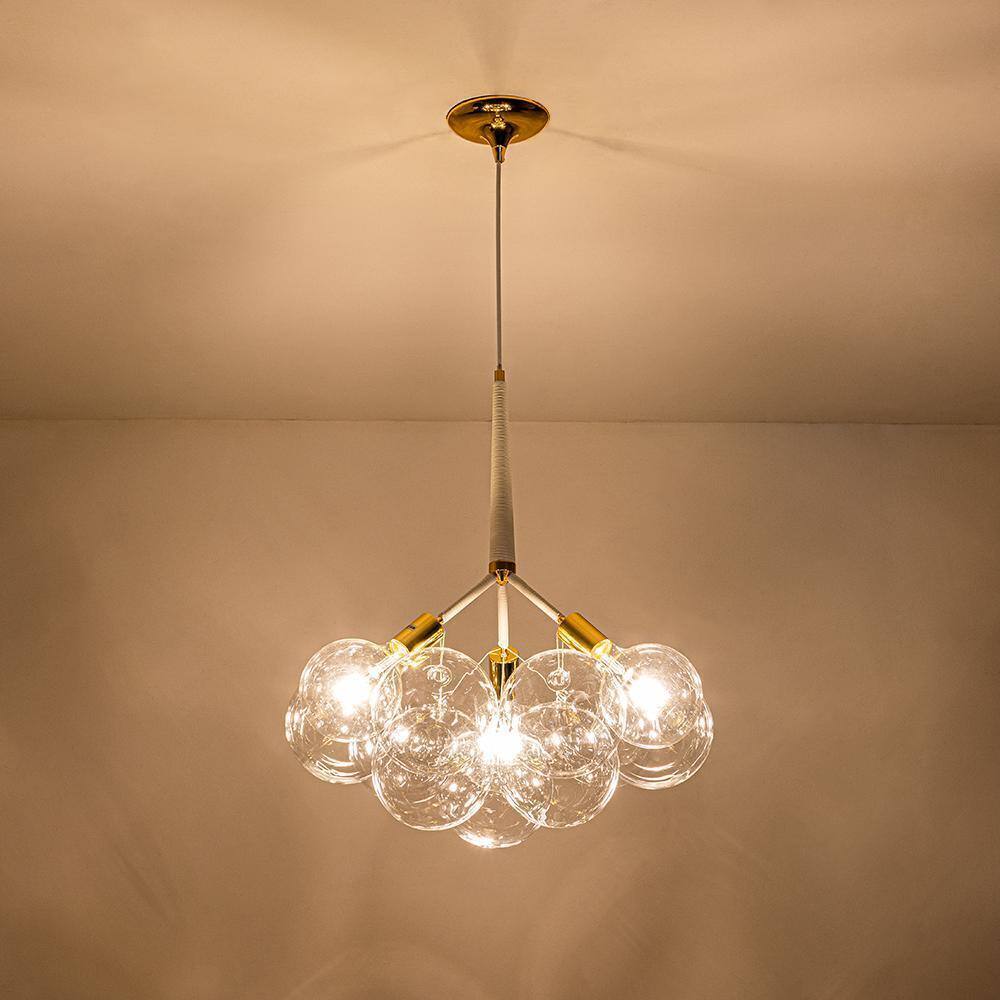 RRTYO Mateo 19.7 in. 3-light White Glam Cluster Globe Glass Bubble Chandelier