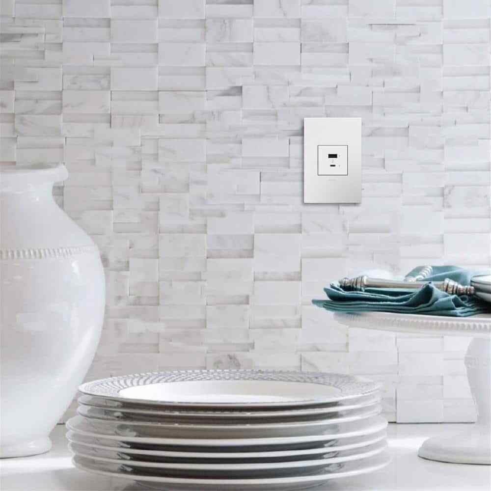 Legrand adorne 6.0 Amp Ultra-Fast USB Type A/C Duplex Outlet White ARUSB2AC6W4