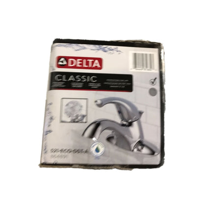 Delta Classic 4 in. Centerset Single-Handle Bathroom Faucet in Chrome