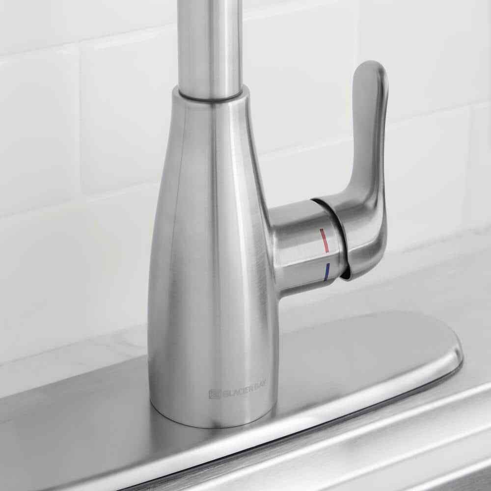 Glacier Bay McKenna Single-Handle Pull-Down Sprayer Kitchen Faucet SS
