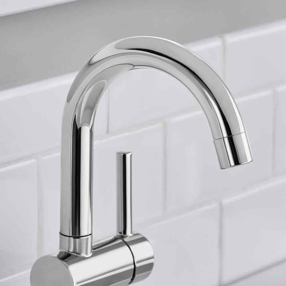 Glacier Bay Dorind Single Hole Single-Handle Deck Mount High-Arc Bathroom Faucet