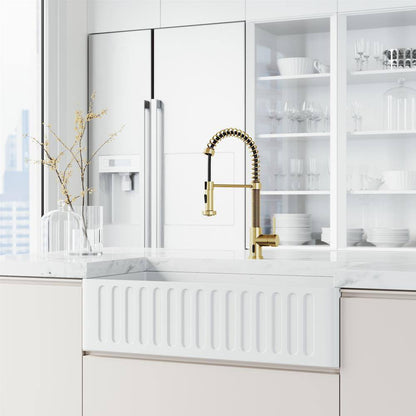 VIGO Edison Single Handle Pull-Down Sprayer Kitchen Faucet w/ Touchless Sensor