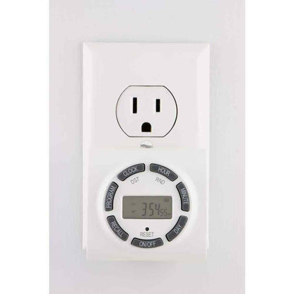 Defiant 15 Amp 7-Day Indoor Plug-In Digital Polarized Timer White