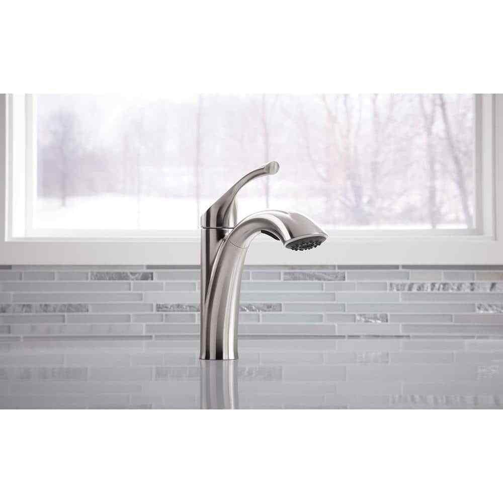 KOHLER Mistos Single-Handle Pull-Out Sprayer Kitchen Faucet In Stainless Steel