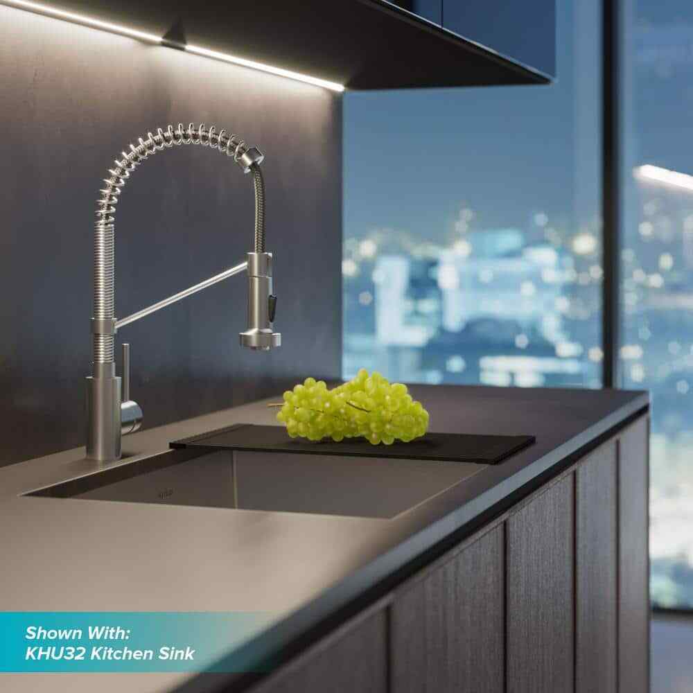 KRAUS Bolden Single-Handle Pull-Down Kitchen Faucet w/ Dual Function Spray Head