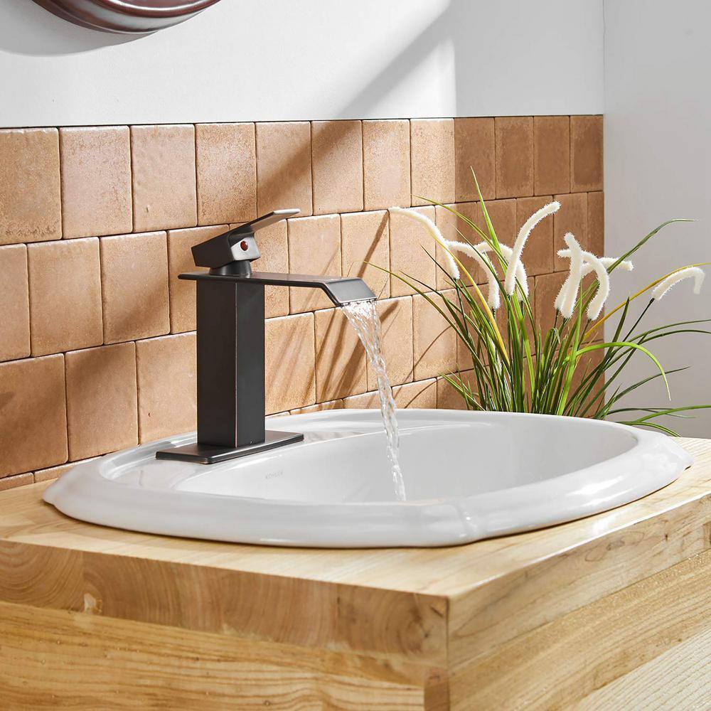 Matrix Decor Single Hole Single-Handle Bathroom Faucet with Drain Assembly