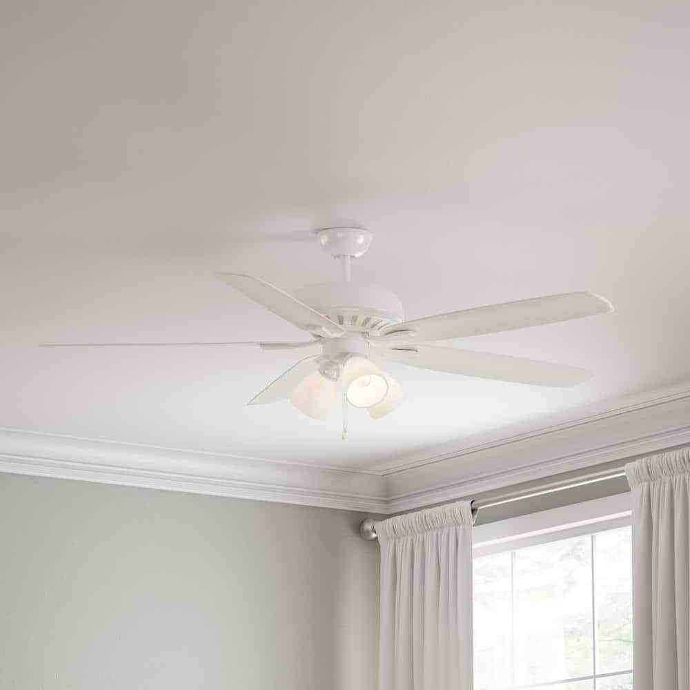 Hampton Bay Rockport 52 in. LED Matte White Ceiling Fan with Light Kit 51752