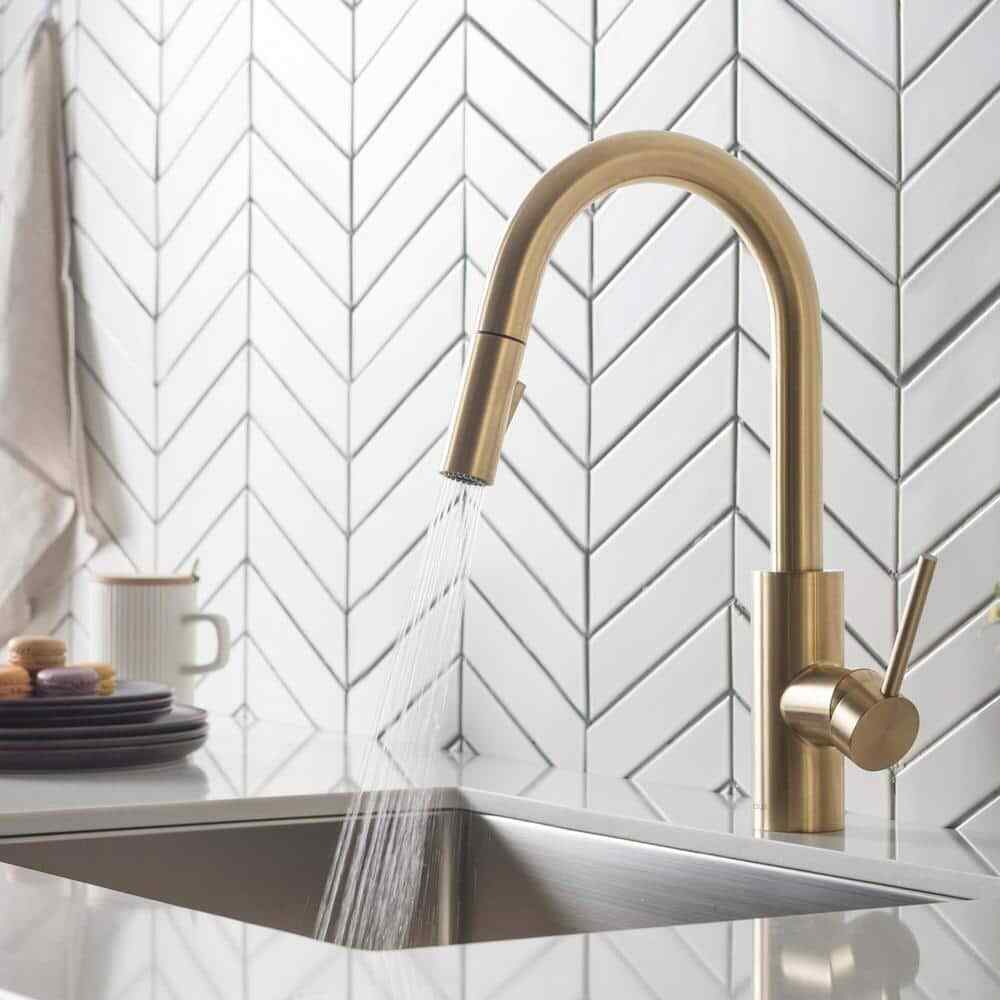 KRAUS Oletto Single-Handle Pull-Down Kitchen Faucet w/ Dual-Function Sprayer