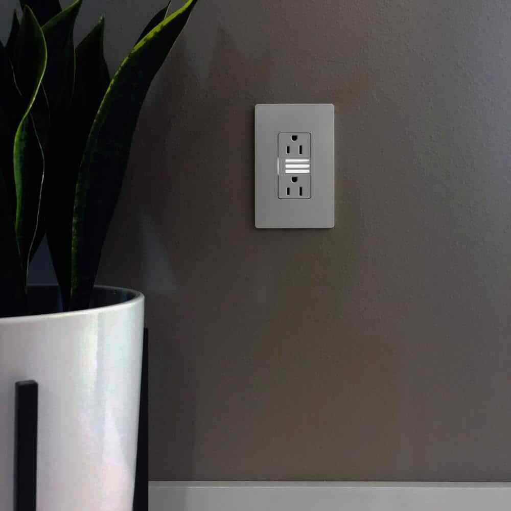 Legrand radiant 15 Amp 125-Volt Tamper Resistant Duplex Outlet White