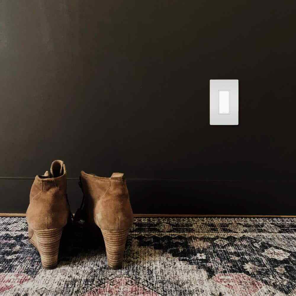 Legrand radiant 15 Amp 125-Volt Full Night Light Decorator Faceless Outlet