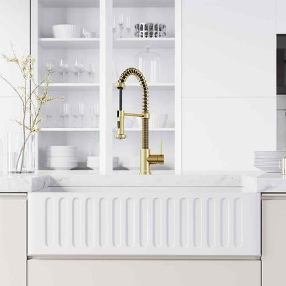 VIGO Edison Single Handle Pull-Down Sprayer Kitchen Faucet in Matte Brushed Gold