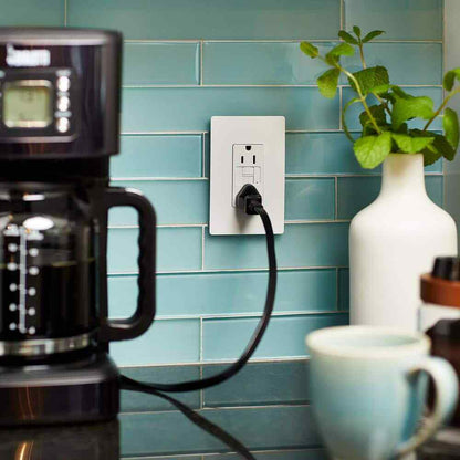 Legrand radiant 15 Amp Tamper Resistant Self-Test GFCI Duplex Outlet White
