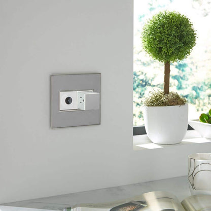 Legrand Adorne Wave 15 Amp Single-Pole/3-Way Touchless Switch w/ Microban White